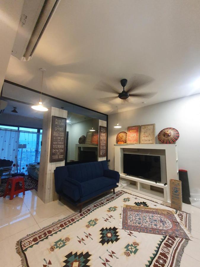 Studio Near Klcc And Lrt With Superb View クアラルンプール エクステリア 写真