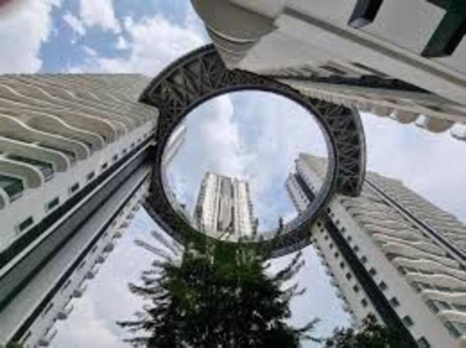 Studio Near Klcc And Lrt With Superb View クアラルンプール エクステリア 写真